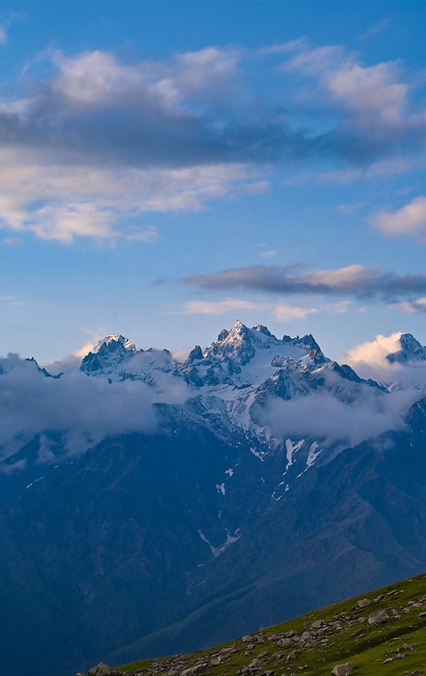Sar Pass Trek